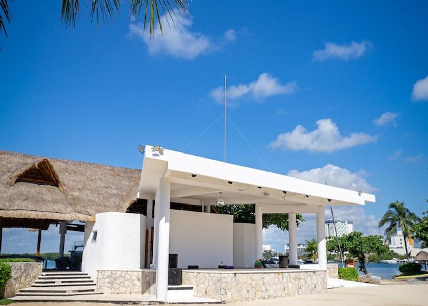 Quintana Roo Cancun Outdoor pool