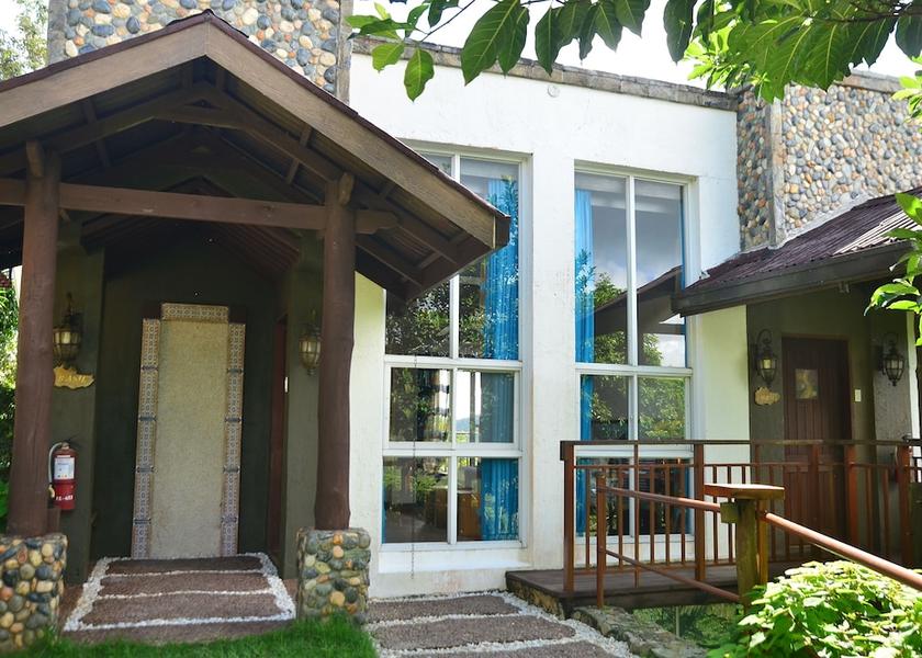 Central Visayas Balamban Exterior Detail
