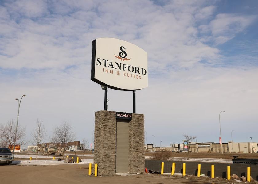 Alberta Grande Prairie Facade