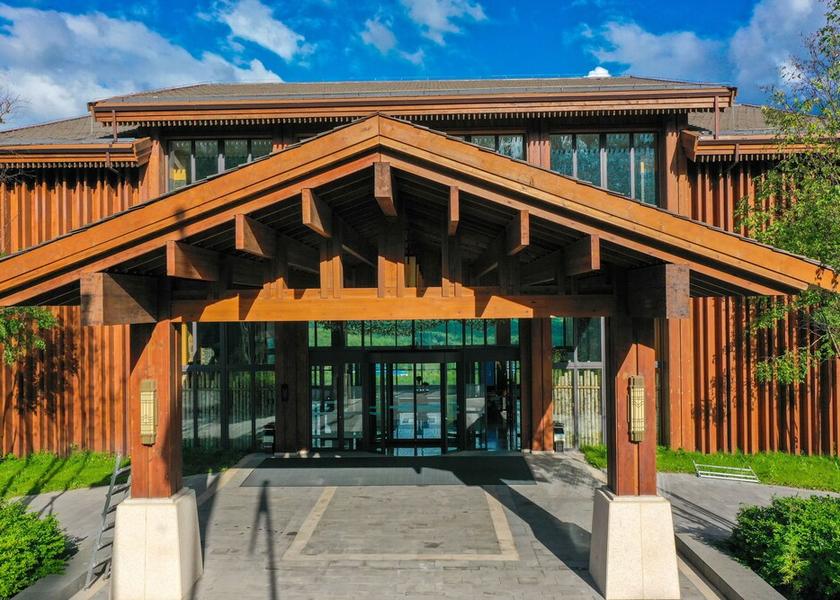 Jilin Baishan Exterior Detail