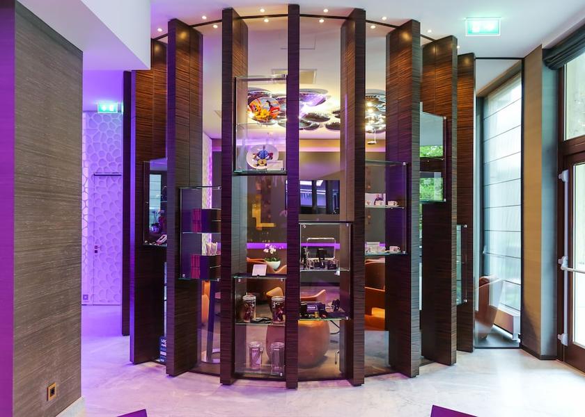 Canton Luxembourg Luxembourg City Bar (on property)