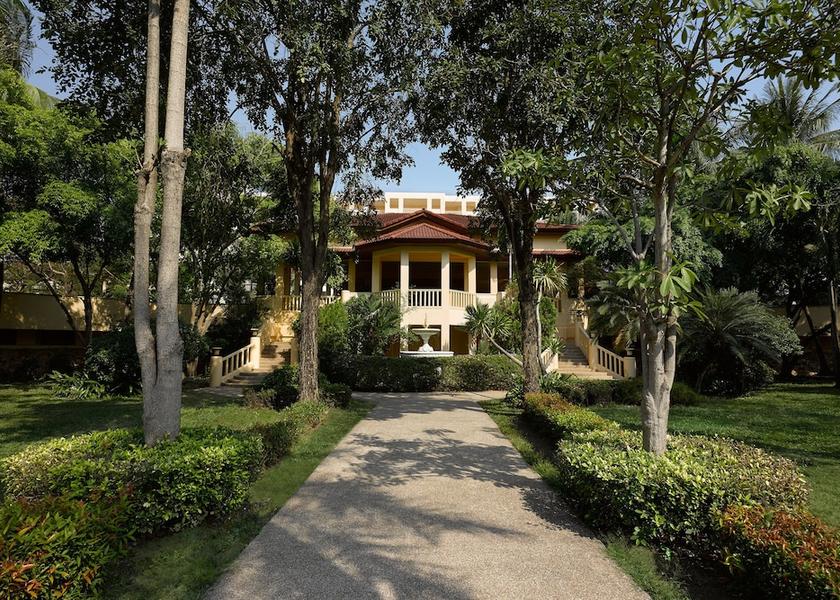 Prachuap Khiri Khan Cha-am Exterior Detail
