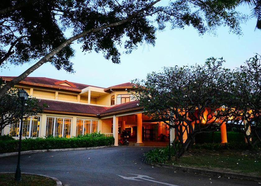 Prachuap Khiri Khan Cha-am Exterior Detail