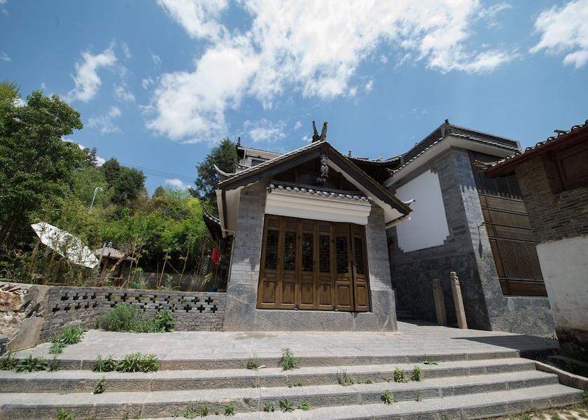 Yunnan Lijiang Front of property