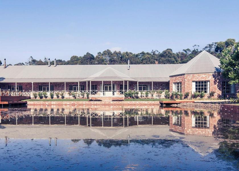 Victoria Ballarat exterior view