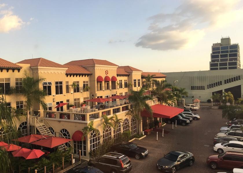 Saint Andrew Kingston Parking