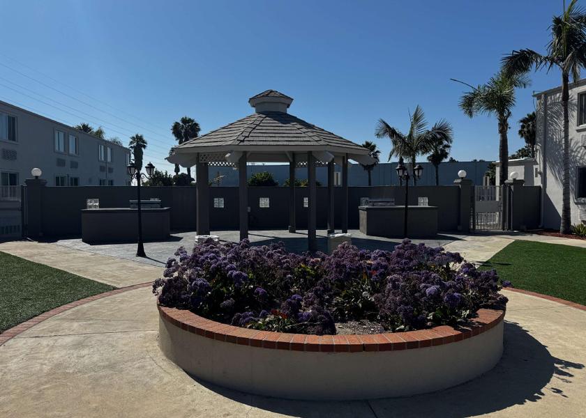 California Carson exterior view