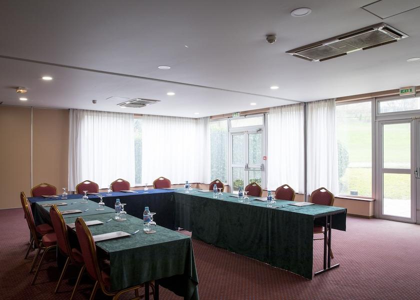 Ile-de-France Rosny-sous-bois Meeting Room