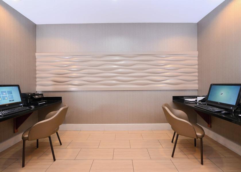 California Corona Amenity