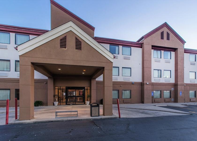 Illinois Troy Exterior Detail