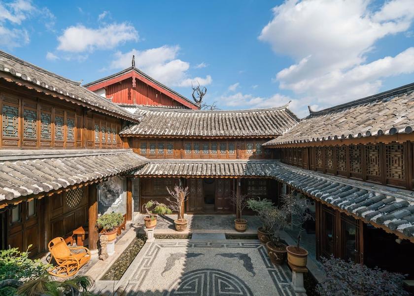 Yunnan Lijiang Interior Entrance