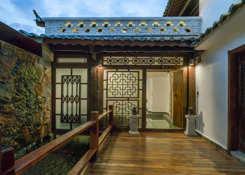 Yunnan Lijiang Interior Entrance