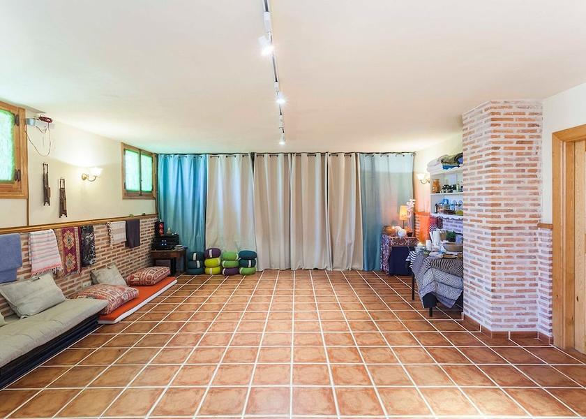 Community of Madrid Navacerrada Treatment room