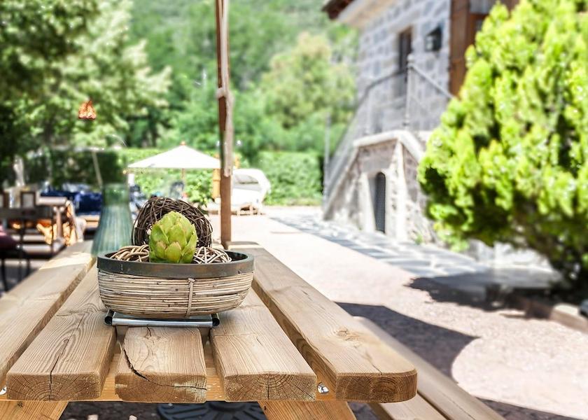 Cuenca del Guadarrama Navacerrada Exterior Detail