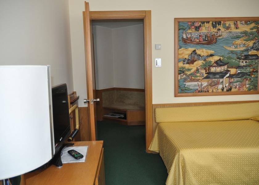 Lombardy Milan Room