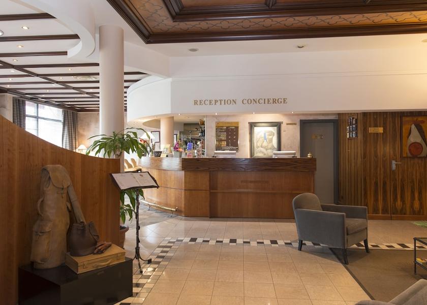 Grand Est Strasbourg Reception
