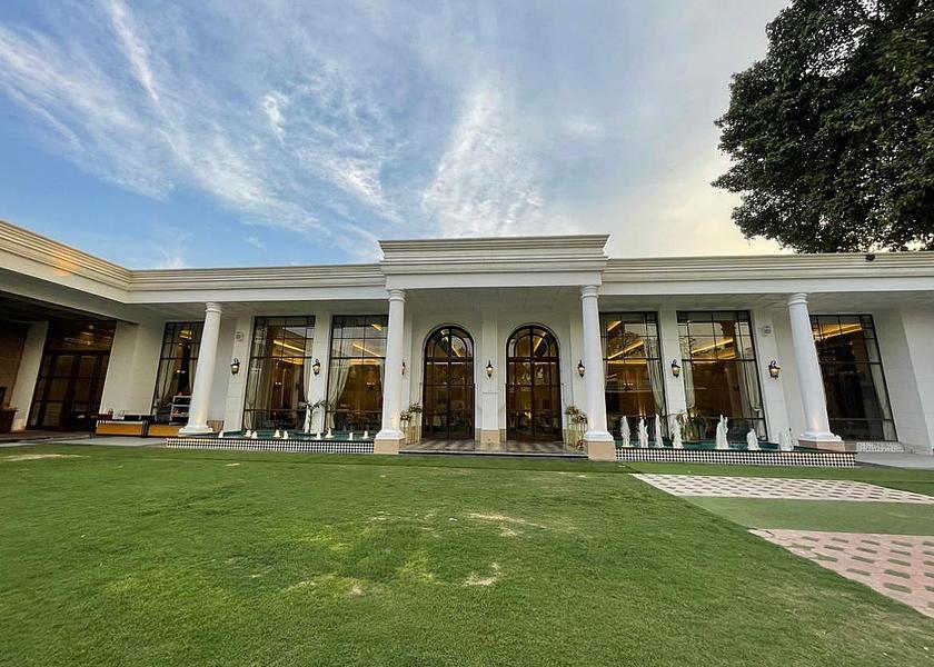 Uttar Pradesh Kanpur Exterior view