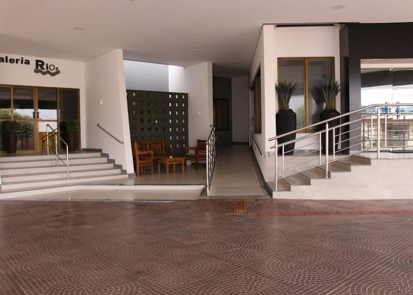 Mato Grosso Rondonopolis Front of property - evening/night