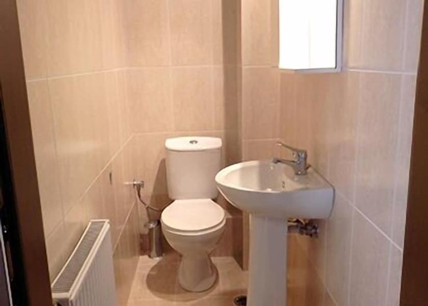 Attica Saronikos Bathroom