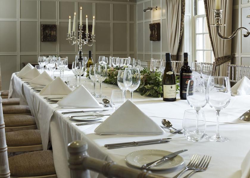 England Longfield Family Dining