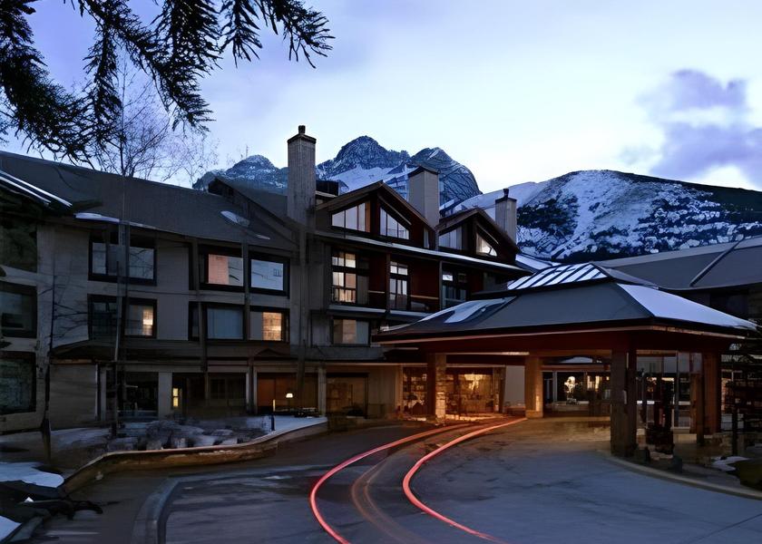 Alberta Kananaskis Hotel Exterior