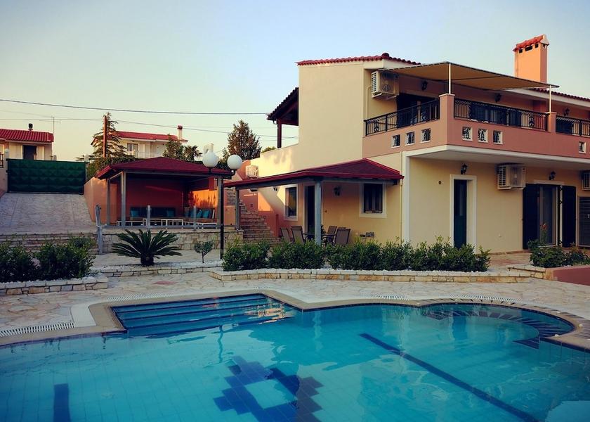 Peloponnese Region Loutraki-Agioi Theodoroi Primary image