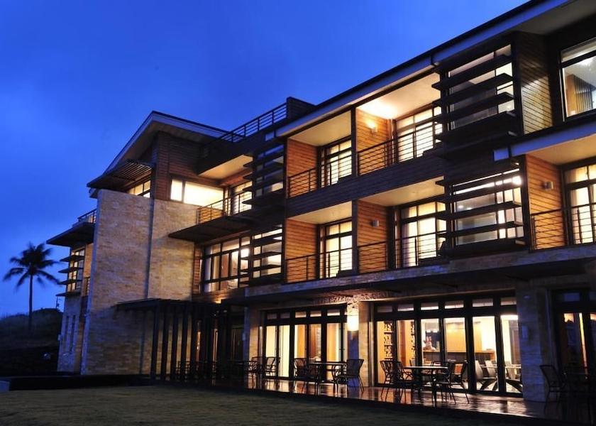 Hualien County Fengbin Exterior Detail