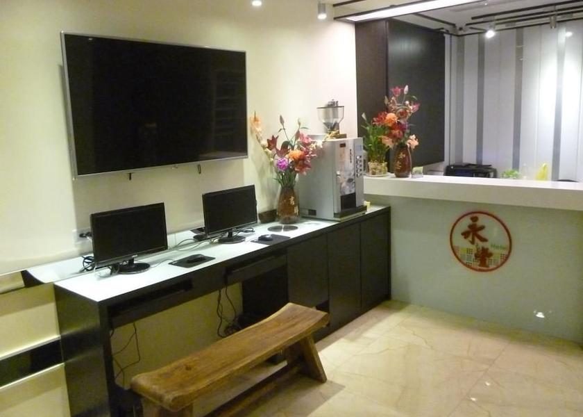  Keelung Interior detail