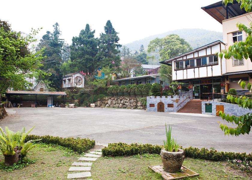 Nantou County Lugu Parking