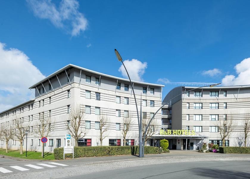 Hauts-de-France Coquelles Front of property