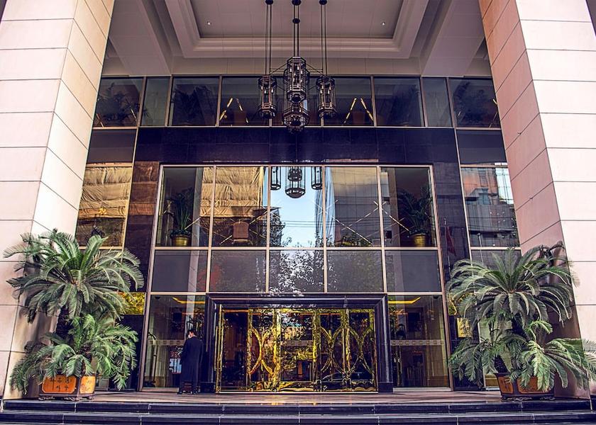  Shanghai Exterior