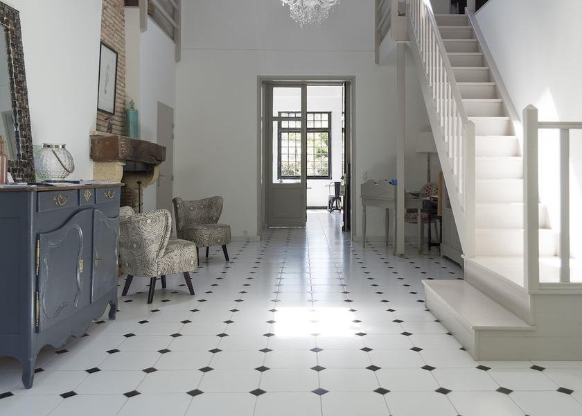 Nouvelle-Aquitaine Lanton Lobby