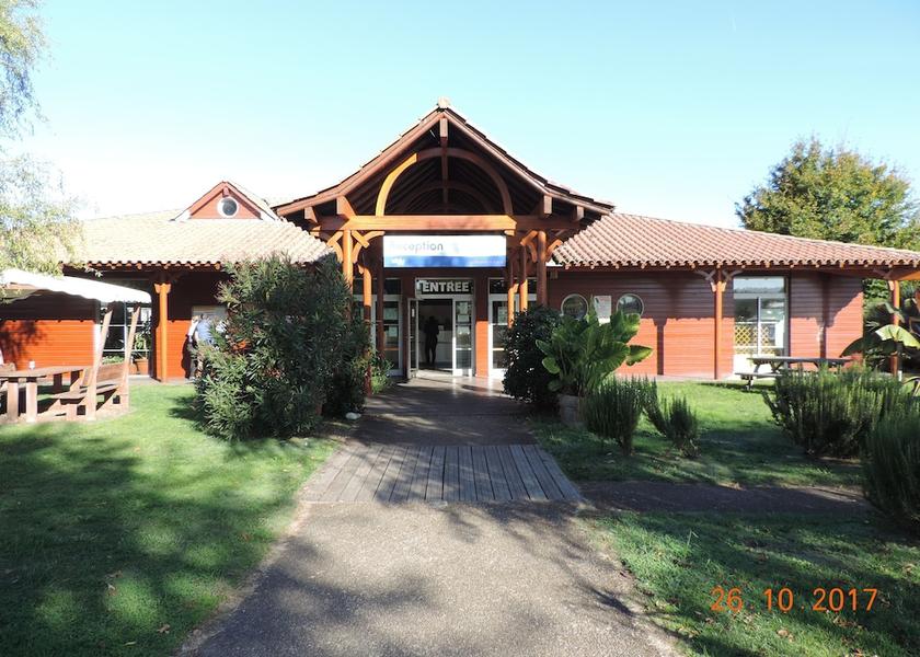 Nouvelle-Aquitaine Gastes Facade