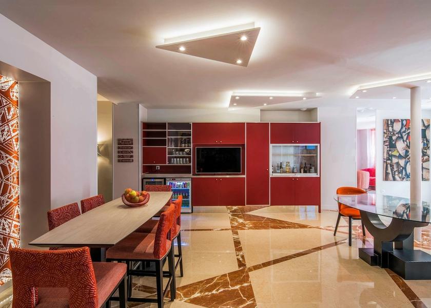 Ile-de-France Levallois-Perret Exterior Detail