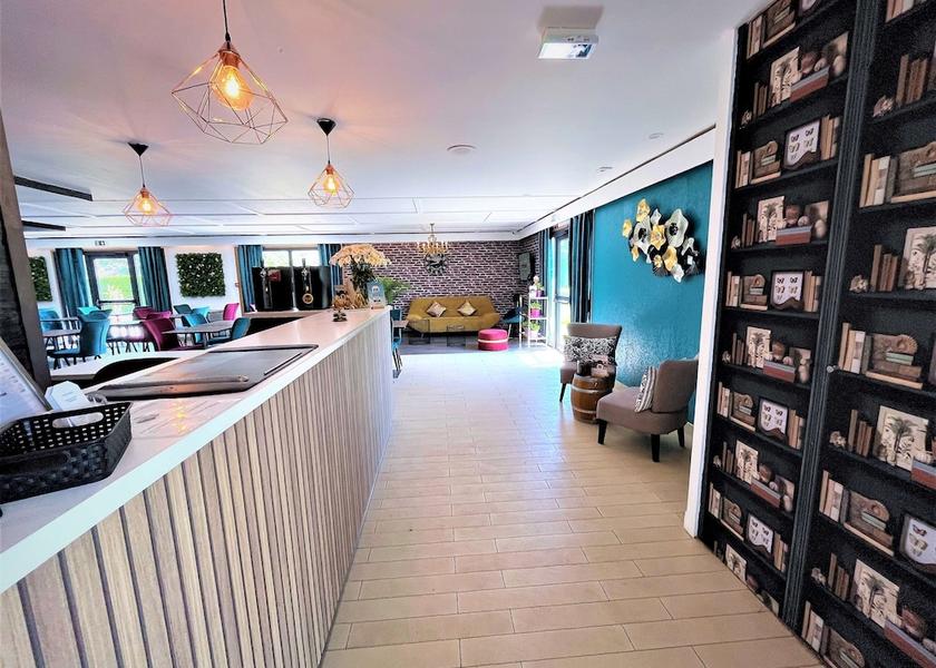 Hauts-de-France Peronne Lobby