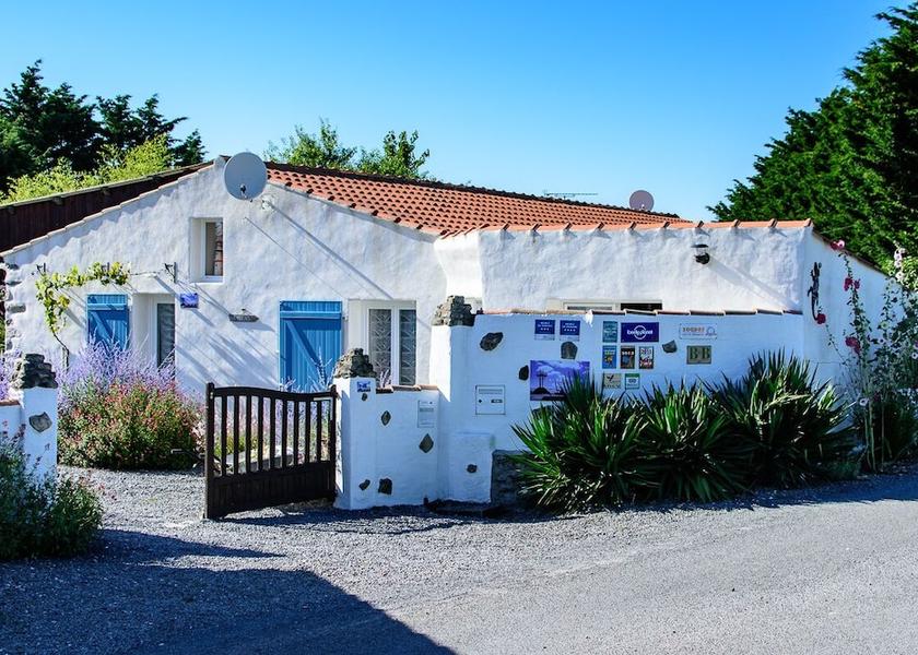 Pays de la Loire Beauvoir-sur-Mer Front of property