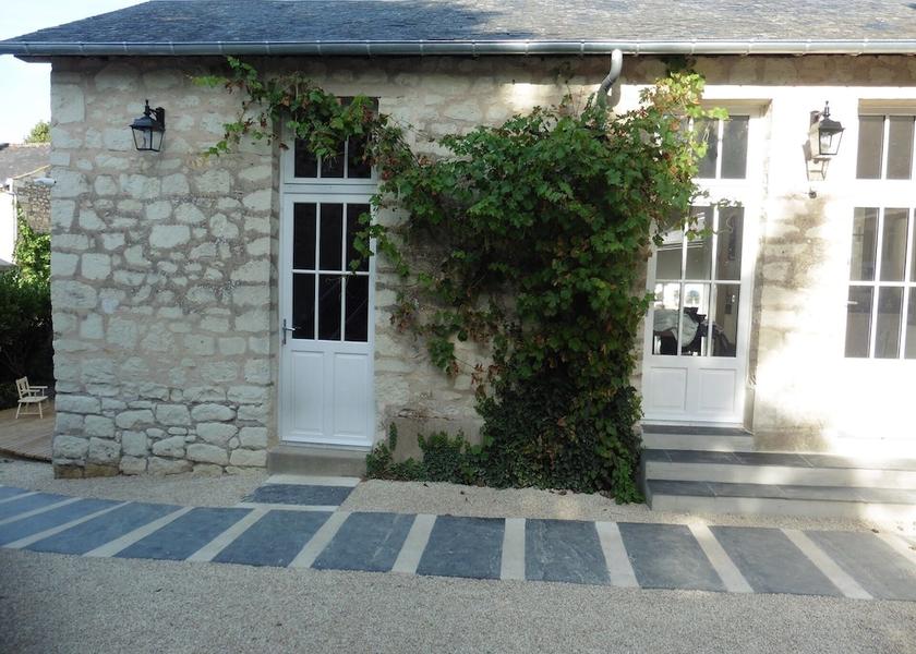 Pays de la Loire Rou-Marson Exterior Detail