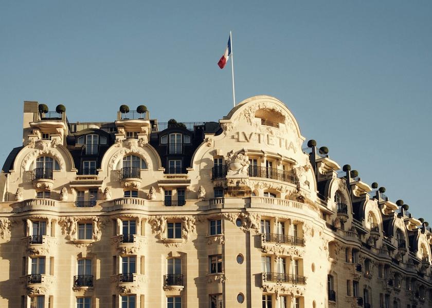 Ile-de-France Paris Exterior Detail