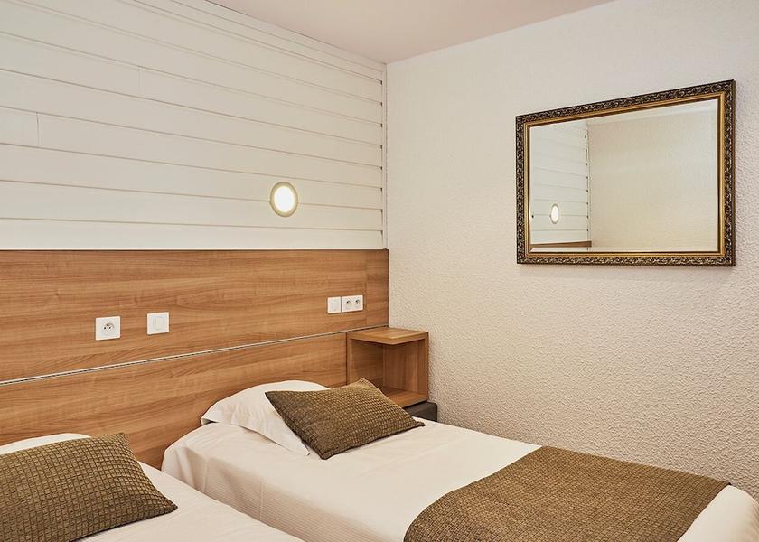 Normandy Courseulles-sur-Mer Room
