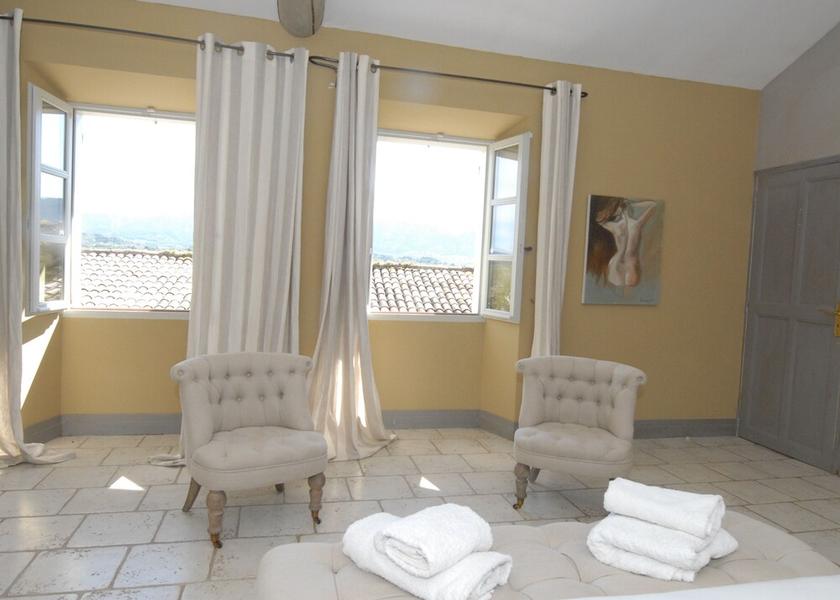 Provence-Alpes-Côte d'Azur Cabrieres-d'Avignon Room