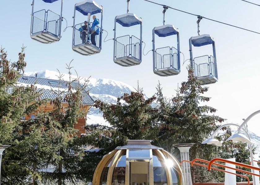 Auvergne-Rhone-Alpes Huez Restaurant