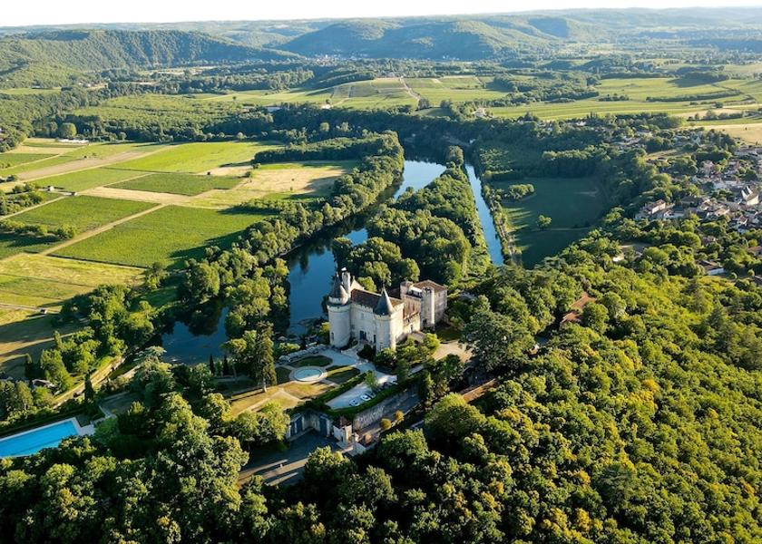 Occitanie Mercues Exterior Detail
