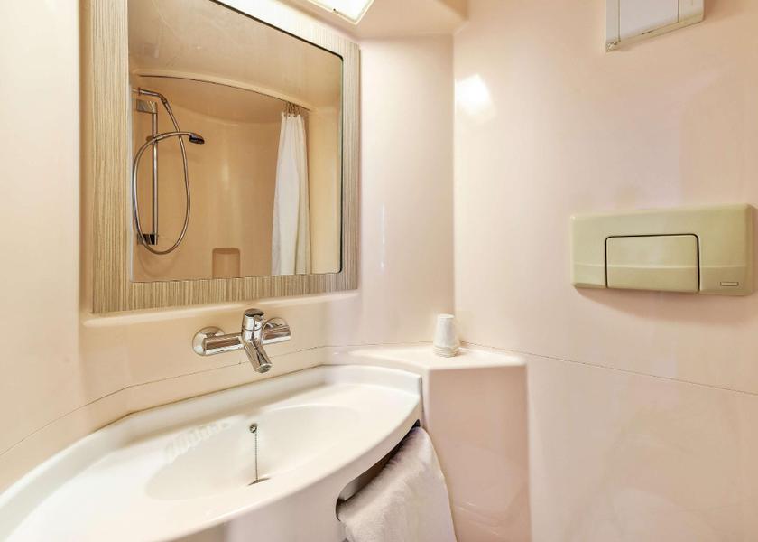 Nouvelle-Aquitaine Pessac Triple Room