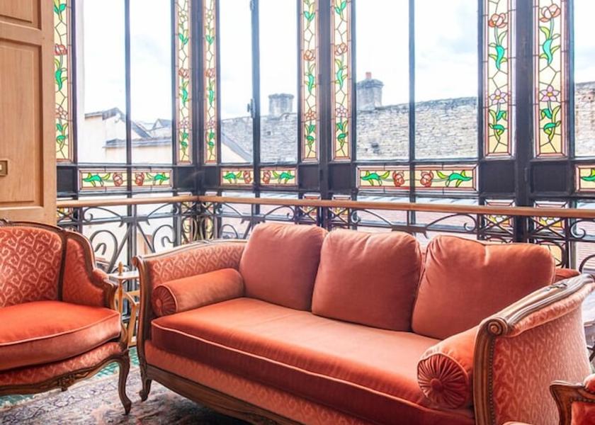 Bourgogne-Franche-Comte Beaune Interior Entrance