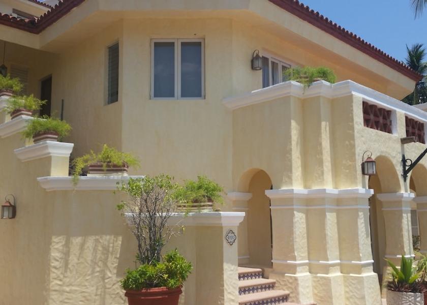 Colima Isla Navidad Exterior