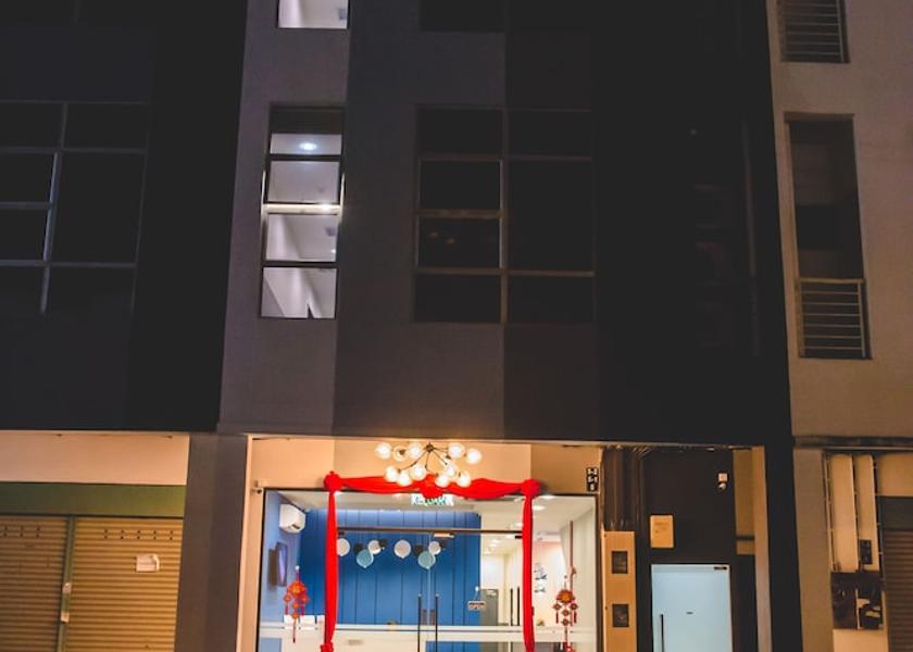 Selangor Jenjarom Front of property - evening/night