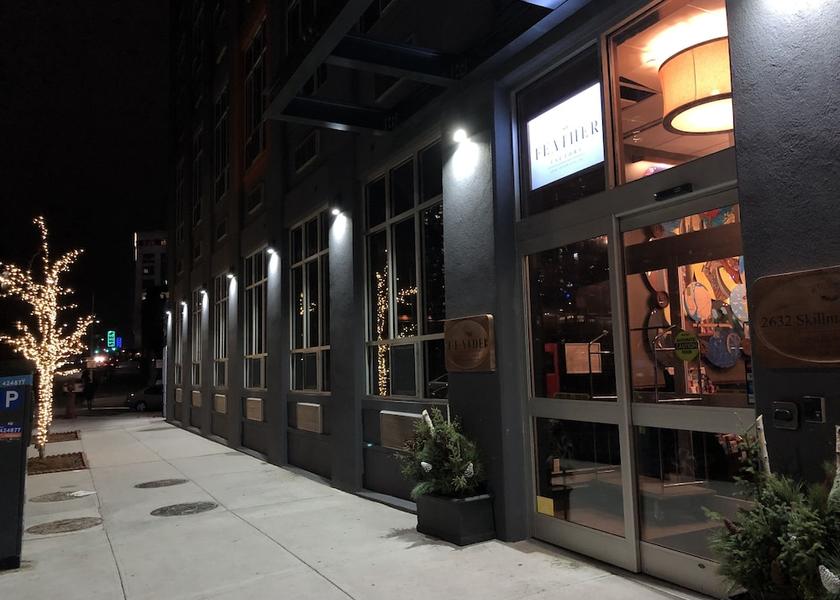 New York Long Island City Front of property - evening/night