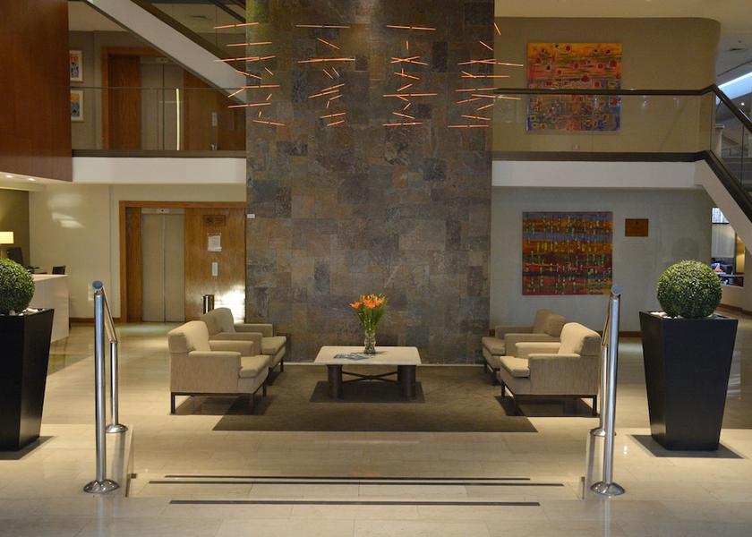 Santiago Santiago Reception