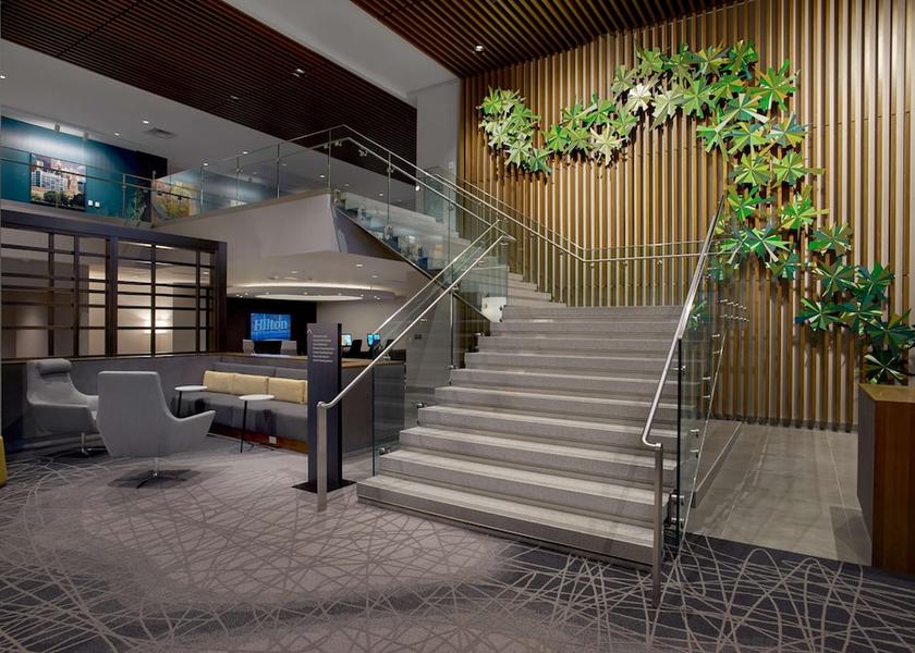 Iowa Des Moines Lobby