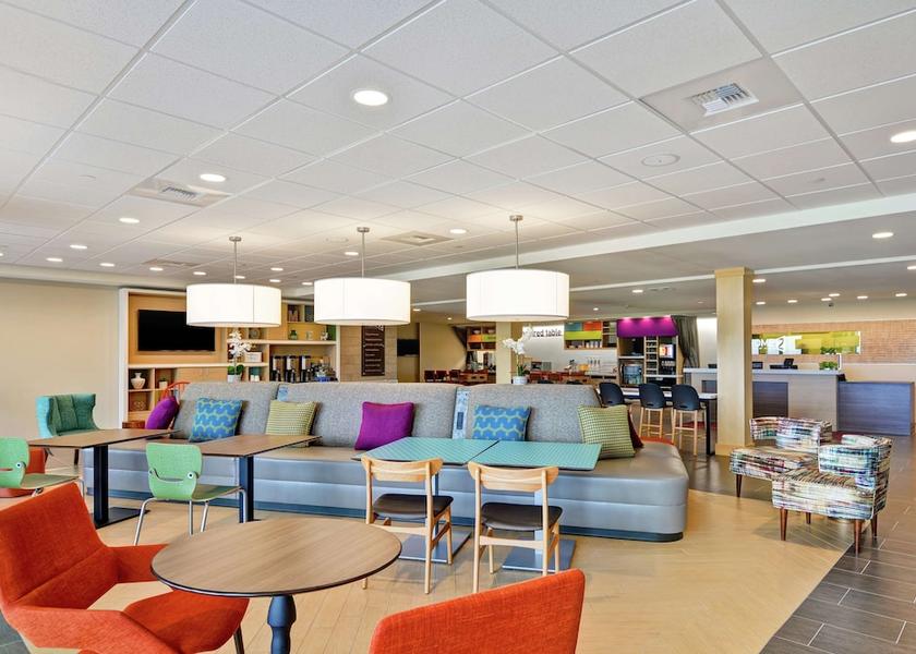 Montana Helena Lobby